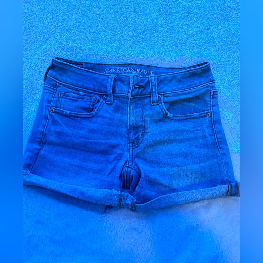 AE midi shorts lightly worn